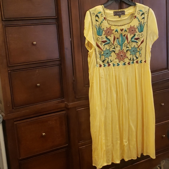 DDR dress - Picture 7 of 8